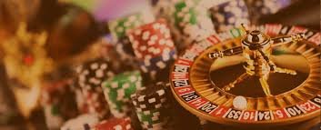 Antarmuka platform gon88 menampilkan kategori kasino langsung, sportsbook, dan permainan slot